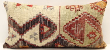 D70 Vintage Kilim Pillow Cover