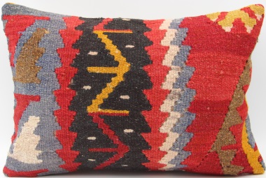 D189 Vintage Kilim Pillow Cover