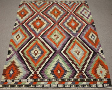 R8496 Vintage Kilim Rugs