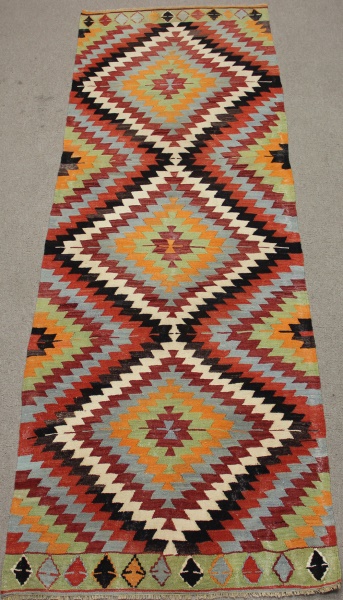 R8741 Vintage Kilim Runner