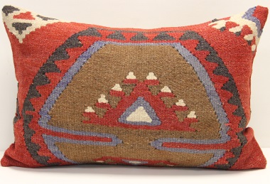 D132 Vintage Lumbar Kilim Pillow Covers