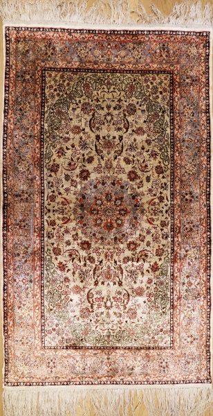 R7463 Vintage Persian Silk Rug