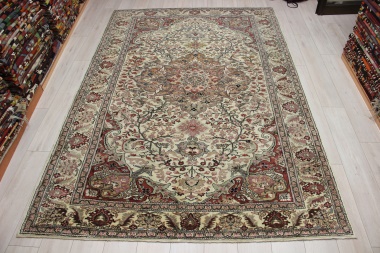 R8945 Vintage Turkish Carpets London