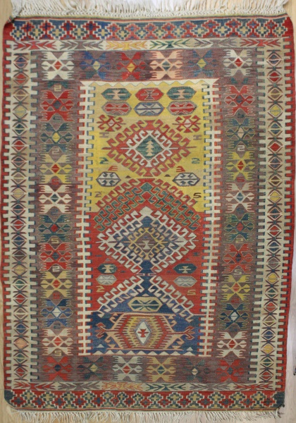 R8106 Vintage Turkish Kilim Rug