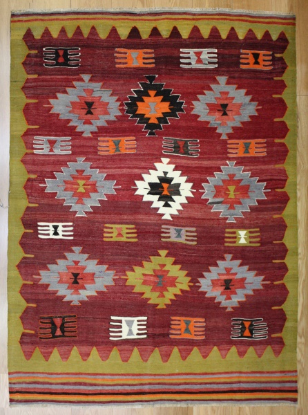 R8186 Vintage Turkish Kilim Rug