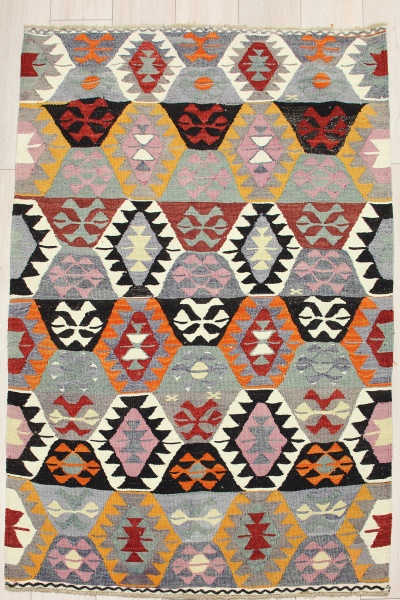 R7844 Vintage Turkish Kilim Rugs