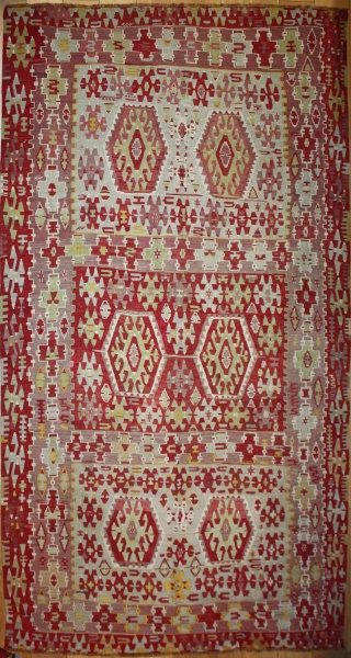 R8215 Vintage Turkish Kilim Rugs